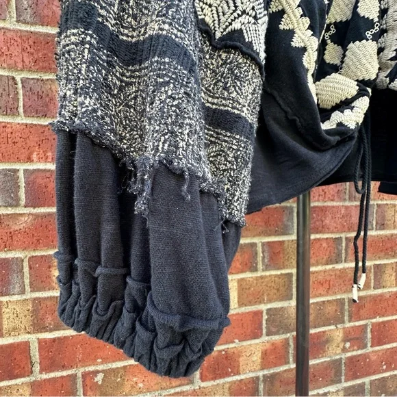 Free People Geometric Embroidery BOHO Top Drawstring Front Arts Balloon Sleeve L - Picture 8 of 17